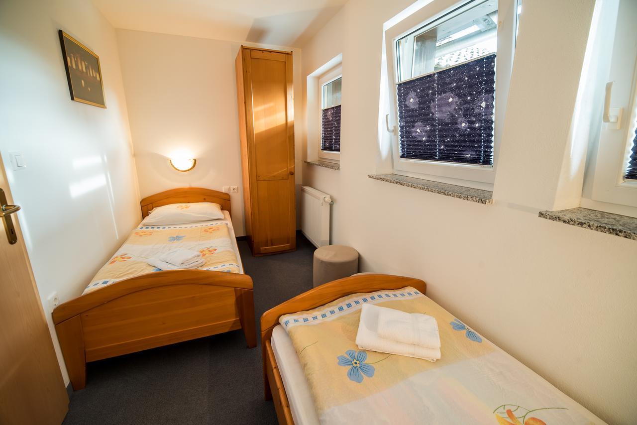 Bed & Breakfast Hisa Resje Bohinj Ngoại thất bức ảnh
